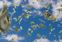 Több ezer milliárd forintot égetnek el a magyarok