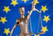 Csapdahelyzet: késik a bértranszparencia hazai szabályozása