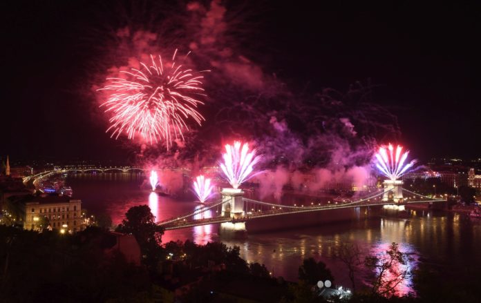 Augusztus 20. - Tûzijáték Budapesten