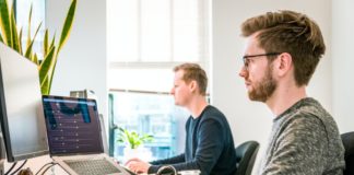 Nem veszi el az AI az IT-szakemberek munkáját