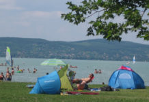 2026-ban is sokat beszélnek majd a médiában a Balatonról strand Balaton