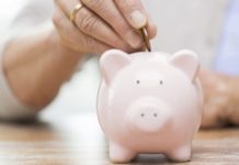 A fiatalok alig több mint felének van félretett pénze