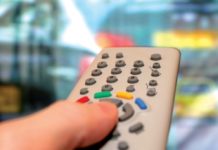 Mozihangzás a nappaliban – új korszakot nyit az otthoni tévézésben a Hisense