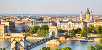 Ezek a hazai települések vonzották a legtöbb belföldi utazót Budapest