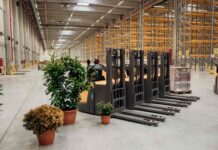 Új logisztikai központtal erősít az Univer