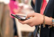 A mobiltelefonok piacán is hódít az AI