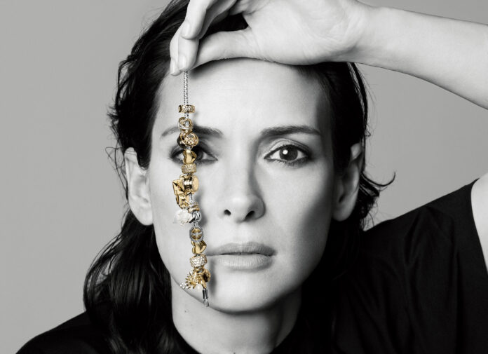 Q125_Brand_Model_11_RGB