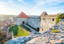 A történelmi Eger városa nem csupán történelmi: ma is dübörög a turizmus, élhető és sok a munkahely (x)