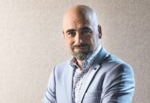 Egy erős fél mondat sokkal többet ad – interjú Petur Andrással