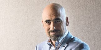 Egy erős fél mondat sokkal többet ad – interjú Petur Andrással