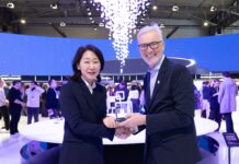A Samsung mobilja nyerte a Best in Show díjat az MWC-n