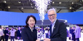 A Samsung mobilja nyerte a Best in Show díjat az MWC-n