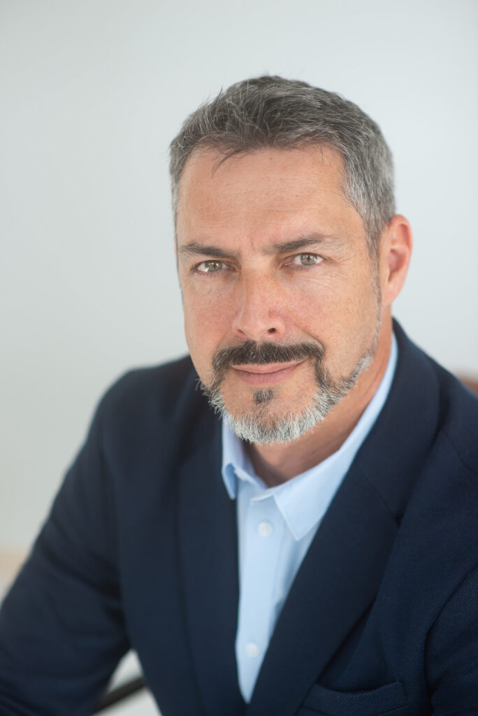 Váltás a PanMedia élén