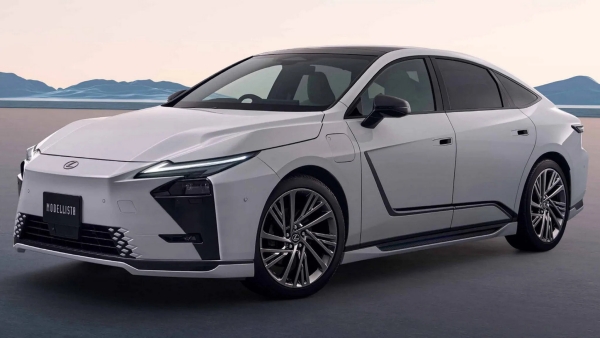 lexus-es-modellista_1